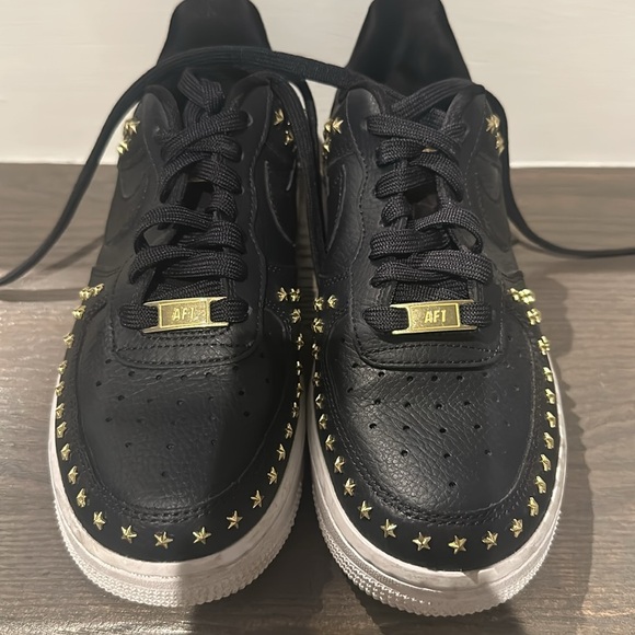 Nike Air Force Ones Studded - Picture 2 of 4